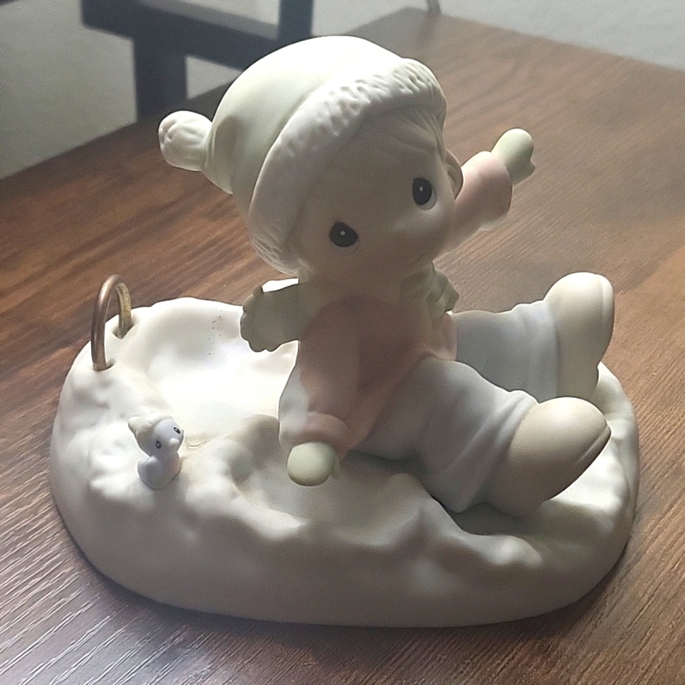 Vintage 1996 Porcelain Figurine Precious Moments by Enesco - Angels on Earth